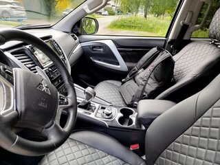 2020 Mitsubishi Pajero Sport III, серебристый, 3300000 рублей, вид 4