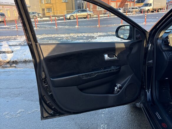 2014 Kia Rio III, чёрный, 800000 рублей - вид 13
