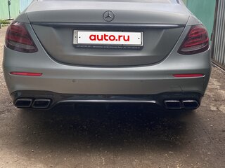 2018 Mercedes-Benz E-Класс 220 d V (W213, S213, C238), чёрный, 2499999 рублей, вид 3