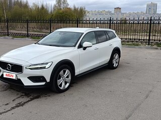 2019 Volvo V60 Cross Country II, белый, 2950000 рублей, вид 2