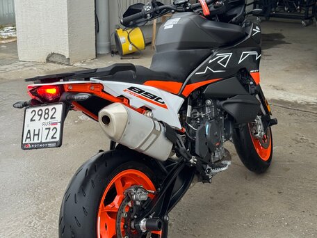 2023 KTM 890 SMT, чёрный, 1140000 рублей, вид 5