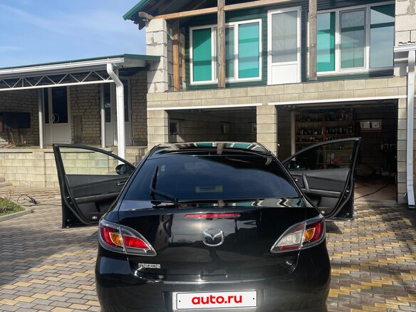 2011 Mazda 6 II (GH) Рестайлинг, чёрный, 1000000 рублей - вид 2