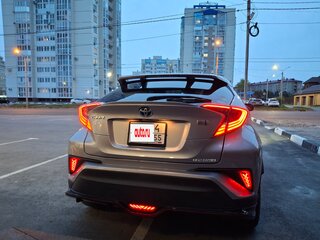 2017 Toyota C-HR I, серебристый, 1899000 рублей, вид 5