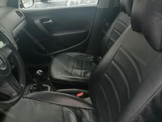2014 Volkswagen Polo V, серебристый, 700000 рублей, вид 3
