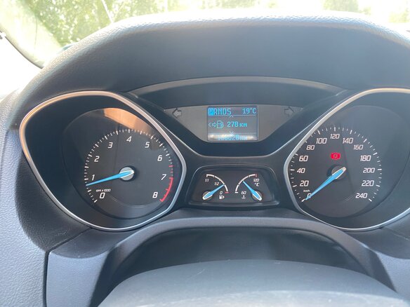 2012 Ford Focus III, белый, 750000 рублей - вид 8