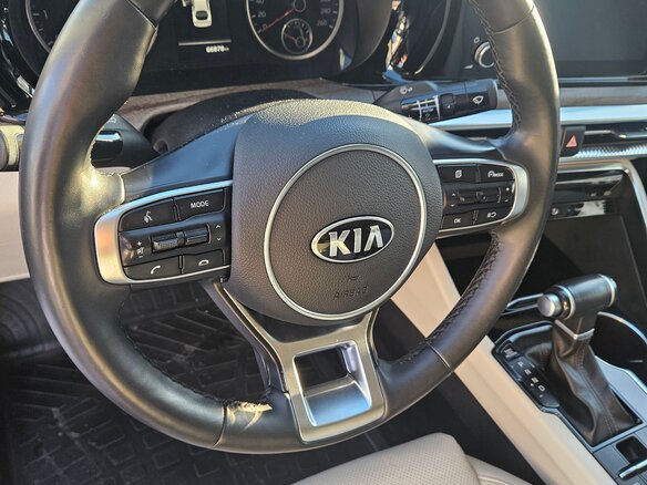 2021 Kia K5 III, чёрный, 2770000 рублей - вид 17