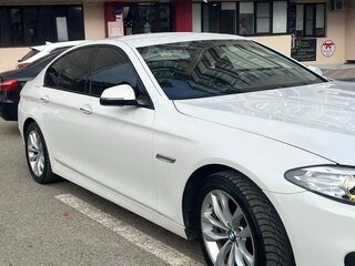2015 BMW 5 серии 520i VI (F10/F11/F07) Рестайлинг, белый, 2225000 рублей, вид 3