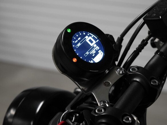 2018 Yamaha XSR900, красный - вид 15