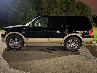 2005 Ford Expedition II, чёрный, 1700000 рублей, вид 4