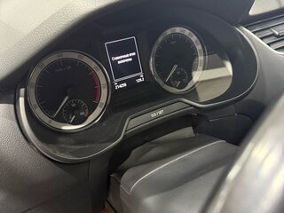 2019 Skoda Octavia III (A7) Рестайлинг, белый, 1950000 рублей, вид 4