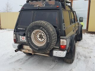 1993 Nissan Safari IV (Y60), чёрный, 950000 рублей, вид 2
