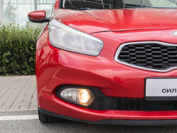 2013 Kia Ceed II, красный, 800000 рублей - вид 9