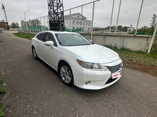 2013 Lexus ES 250 VI, белый, 2200000 рублей, вид 1