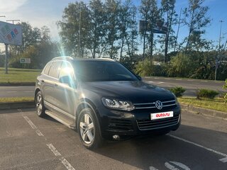 2014 Volkswagen Touareg II, чёрный, 2600000 рублей, вид 2