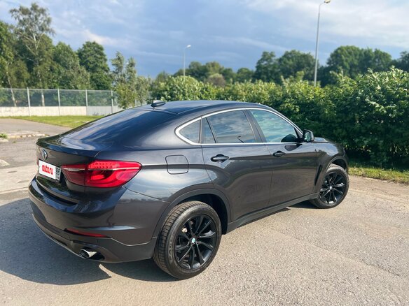 2016 BMW X6 35i II (F16), серый, 3750000 рублей - вид 10