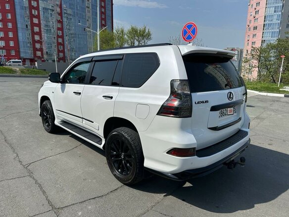 2016 Lexus GX 460 II Рестайлинг, белый, 5100000 рублей - вид 5