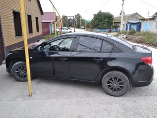 2013 Chevrolet Cruze I Рестайлинг, чёрный, 750000 рублей, вид 2