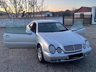 1997 Mercedes-Benz CLK-Класс 320 I (W208), чёрный, 500000 рублей, вид 4
