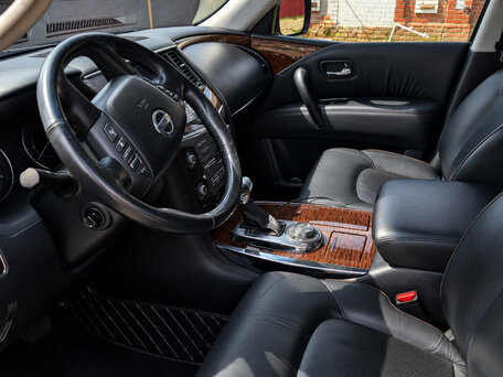 2011 Nissan Patrol VI (Y62), чёрный, 2000000 рублей, вид 3