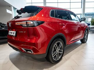 2024 Changan UNI-S I, красный, 3059900 рублей, вид 5