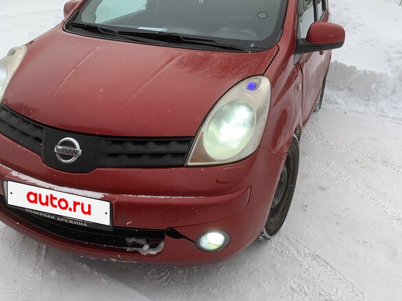 2008 Nissan Note I, красный, 455000 рублей - вид 1