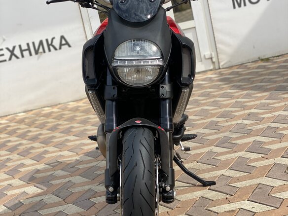 2012 Ducati Diavel Carbon, красный, 999999 рублей - вид 9
