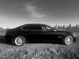 2015 BMW 7 серии Long 750Li xDrive V (F01/F02/F04) Рестайлинг, чёрный, 3490000 рублей, вид 2