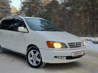 2001 Toyota Ipsum I (M10), белый, 820000 рублей, вид 3