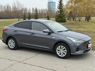 2021 Hyundai Solaris II Рестайлинг, серый, 1620000 рублей, вид 4