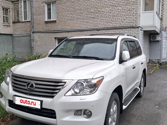2011 Lexus LX 570 III, белый, 5500000 рублей