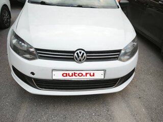 2011 Volkswagen Polo V, белый, 378000 рублей, вид 2