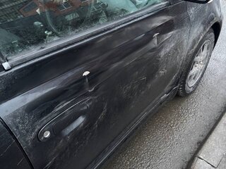 2001 Toyota Vitz I (P10), чёрный, 400000 рублей, вид 3