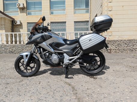 2012 Honda NC 700X, серебристый, 490000 рублей, вид 1