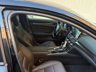 2019 Honda Accord X, чёрный, 1900000 рублей, вид 4