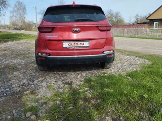 2020 Kia Sportage IV Рестайлинг, пурпурный, 2600000 рублей, вид 4