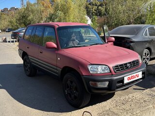 1999 Toyota RAV4 I (XA10), красный, 350000 рублей, вид 2
