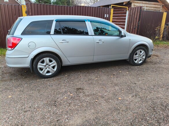2011 Opel Astra H Рестайлинг, серебристый, 600000 рублей - вид 7