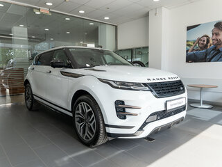2025 Land Rover Range Rover Evoque P250 MHEV Long II Рестайлинг, белый, 5750000 рублей, вид 2