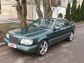 1994 Mercedes-Benz E-Класс 220 I (W124), зелёный, 1200000 рублей, вид 3