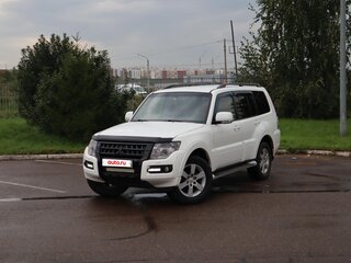 2015 Mitsubishi Pajero IV Рестайлинг 2, белый, 2850000 рублей, вид 3