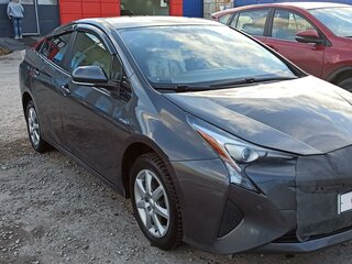 2017 Toyota Prius IV (XW50), серый, 2300000 рублей, вид 2