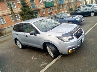 2017 Subaru Forester IV Рестайлинг 2, серебристый, 2200000 рублей, вид 2