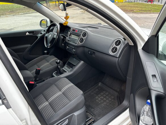 2010 Volkswagen Tiguan I, белый, 760000 рублей - вид 9