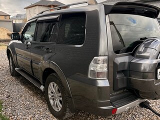 2013 Mitsubishi Pajero IV Рестайлинг 1, серый, 2200000 рублей, вид 4