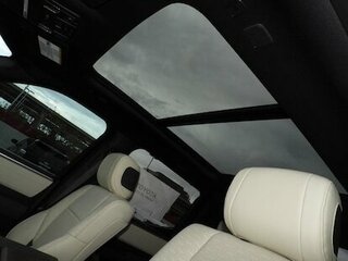 2025 Toyota Tundra CrewMax III, чёрный, 10677163 рублей, вид 4