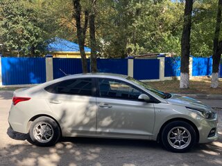 2019 Hyundai Solaris II, серый, 1450000 рублей, вид 3