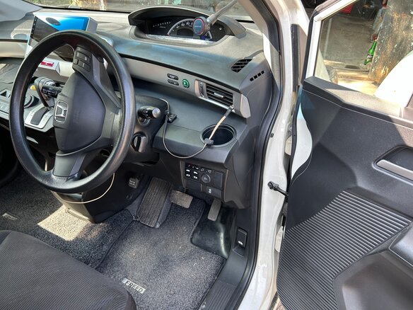 2012 Honda Freed I Рестайлинг, белый, 1095000 рублей - вид 5