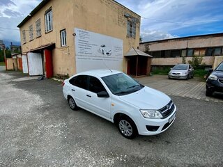 2015 Lada (ВАЗ) Granta I, белый, 367000 рублей, вид 4