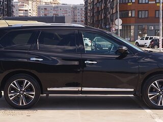 2017 Nissan Pathfinder IV Рестайлинг, чёрный, 2000000 рублей, вид 2