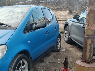 1998 Mercedes-Benz A-Класс 170 I (W168), синий, 290000 рублей, вид 3